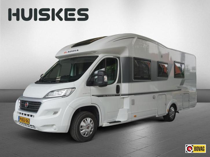 Adria Matrix 670 SLT Lage Lengtebedden 2xAirco, Caravans en Kamperen, Campers, Bedrijf, tot en met 4, Adria, Fiat, Diesel, Handgeschakeld