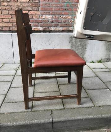 Brutalistische Vintage Designstoelen - Belgisch? beschikbaar voor biedingen