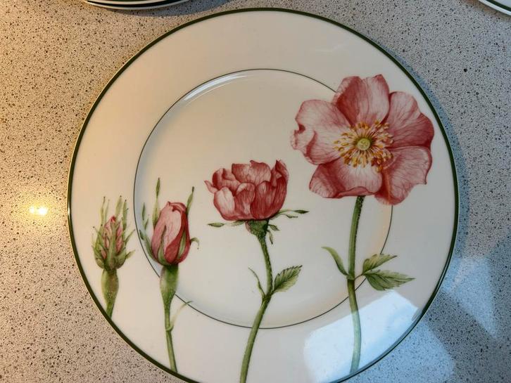 Villeroy & Boch Flora Borden - Malva & Margriet, Huis en Inrichting, Keuken | Servies, Zo goed als nieuw, Bord(en), Overige stijlen