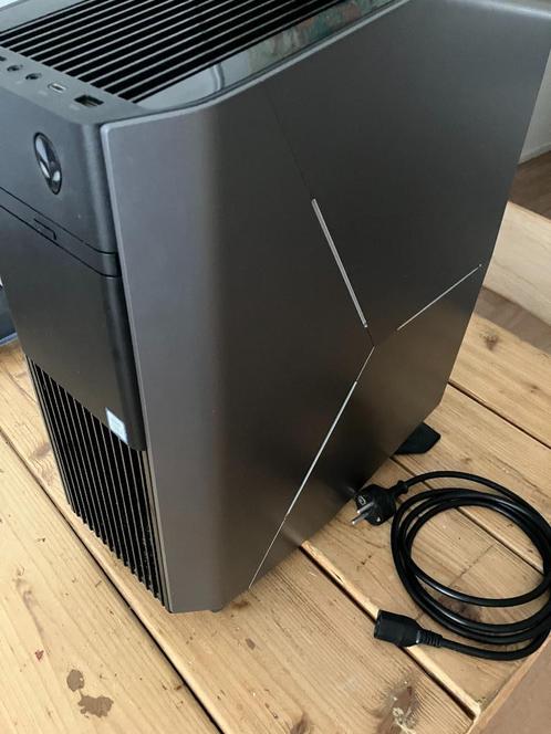 Alienware Aurora R8 Gaming PC, Computers en Software, Vintage Computers, Ophalen