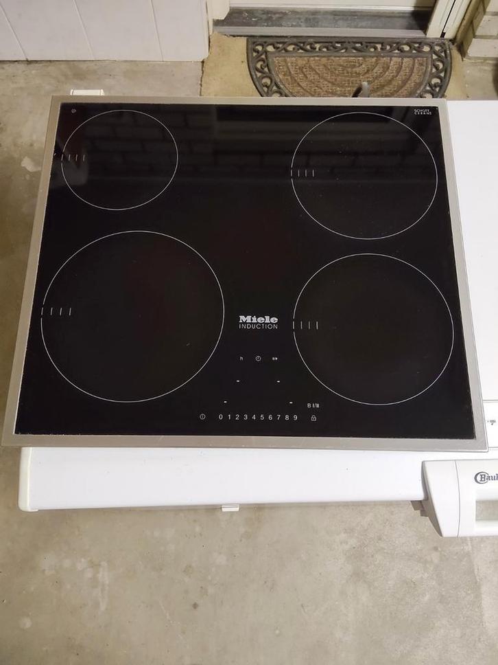 Miele inductie kookplaat, Witgoed en Apparatuur, Kookplaten, Gebruikt, Inbouw, Inductie, 4 kookzones, Ophalen