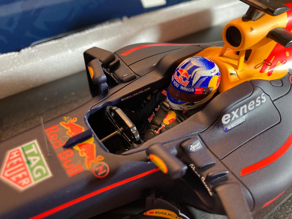 ✅ Daniël Ricciardo 1:18 RB12 2016 Minichamps Red Bull Racing, Verzamelen, Automerken, Motoren en Formule 1, Ophalen of Verzenden