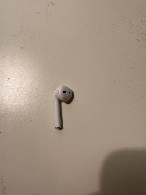 Apple Airpod Links (geen gebreken), Telecommunicatie, Mobiele telefoons | Oordopjes, Zo goed als nieuw, In oorschelp (earbud)