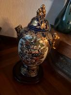 Mooie Chinese Vaasjes met Deksel, Ophalen