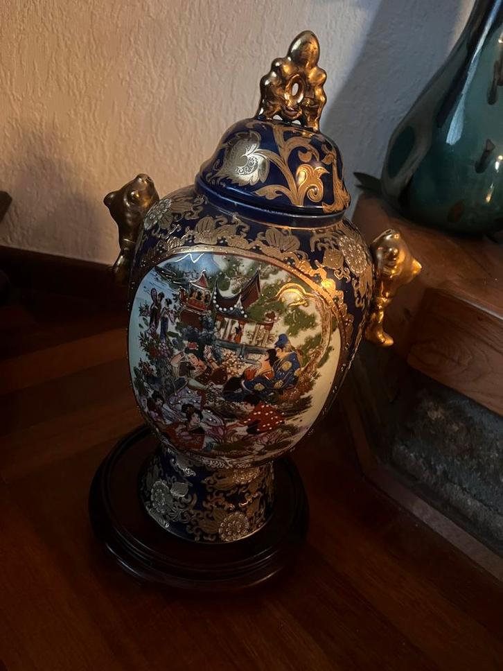 Mooie Chinese Vaasjes met Deksel, Antiek en Kunst, Antiek | Vazen, Ophalen