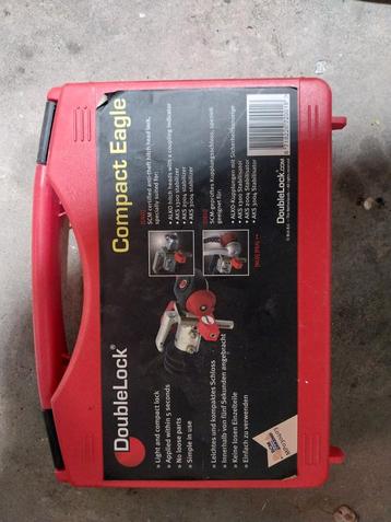 Nieuw DoubleLock Compact Eagle Aanhangerslot Kopslot beschikbaar voor biedingen