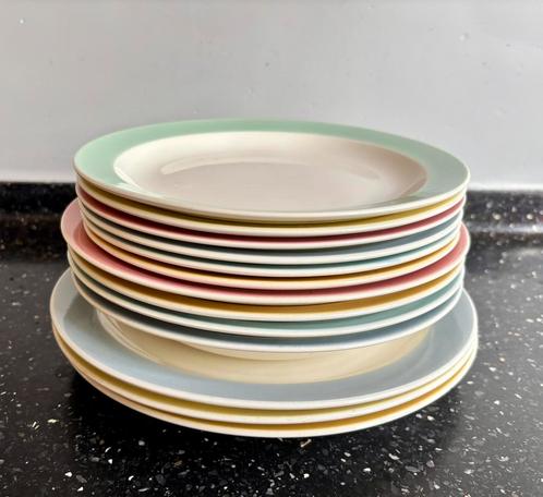 12 Borden Sphinx Maastricht pastel, Huis en Inrichting, Keuken | Servies, Zo goed als nieuw, Bord(en), Overige stijlen, Porselein