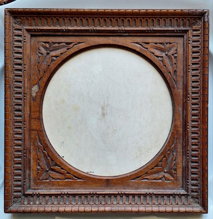 Houtsnijwerk lijst met eierlijst, 26x26 cm, Antiek en Kunst, Antiek | Spiegels, Ophalen of Verzenden