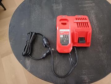 Milwaukee oplader  beschikbaar voor biedingen