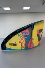Duotone Evo SLS 2023 10m, Watersport en Boten, Kitesurfen, Gebruikt, 10 m², Geen board, Ophalen of Verzenden
