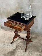 Antiek haltafeltje, fournituren tafel, Ophalen