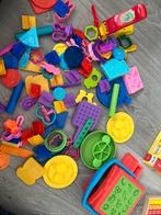 Play doh klei  accessoires veeeel. 10€, Ophalen of Verzenden, Zo goed als nieuw, Knutselen