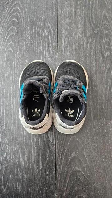 Adidas Schoentjes Maat 20 beschikbaar voor biedingen