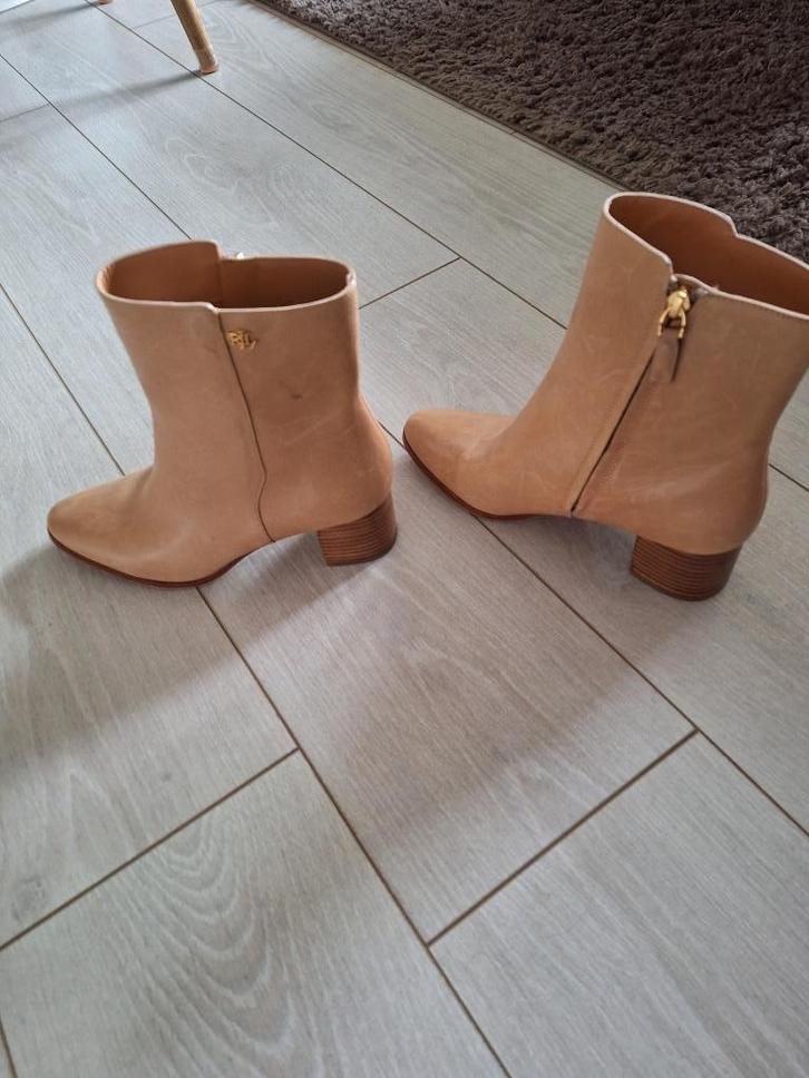 Ralph Lauren, korte camelkeurige laarzen mt 39,5, Kleding | Dames, Schoenen, Gedragen, Lage of Enkellaarzen, Overige kleuren, Ophalen of Verzenden