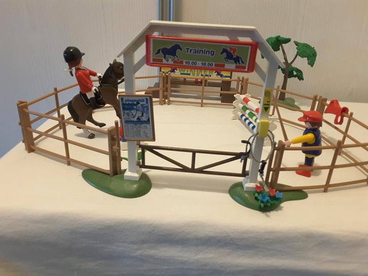 Playmobil 4185 paarden training compleet., Kinderen en Baby's, Speelgoed | Playmobil, Zo goed als nieuw, Complete set, Ophalen of Verzenden