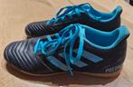 Adidas Predator zaalvoetbalschoenen 41 1/3 (vallen als 40), Ophalen of Verzenden, Zo goed als nieuw, Jongen of Meisje, Sportschoenen