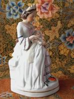 Zeldzaam antiek Engels beeldje van Royalty met baby 19,3 cm., Antiek en Kunst, Ophalen of Verzenden
