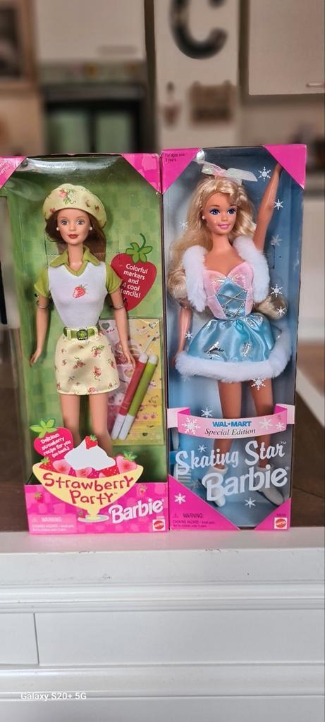 Barbie strawberry +skating star, Verzamelen, Poppen, Zo goed als nieuw, Pop, Ophalen of Verzenden