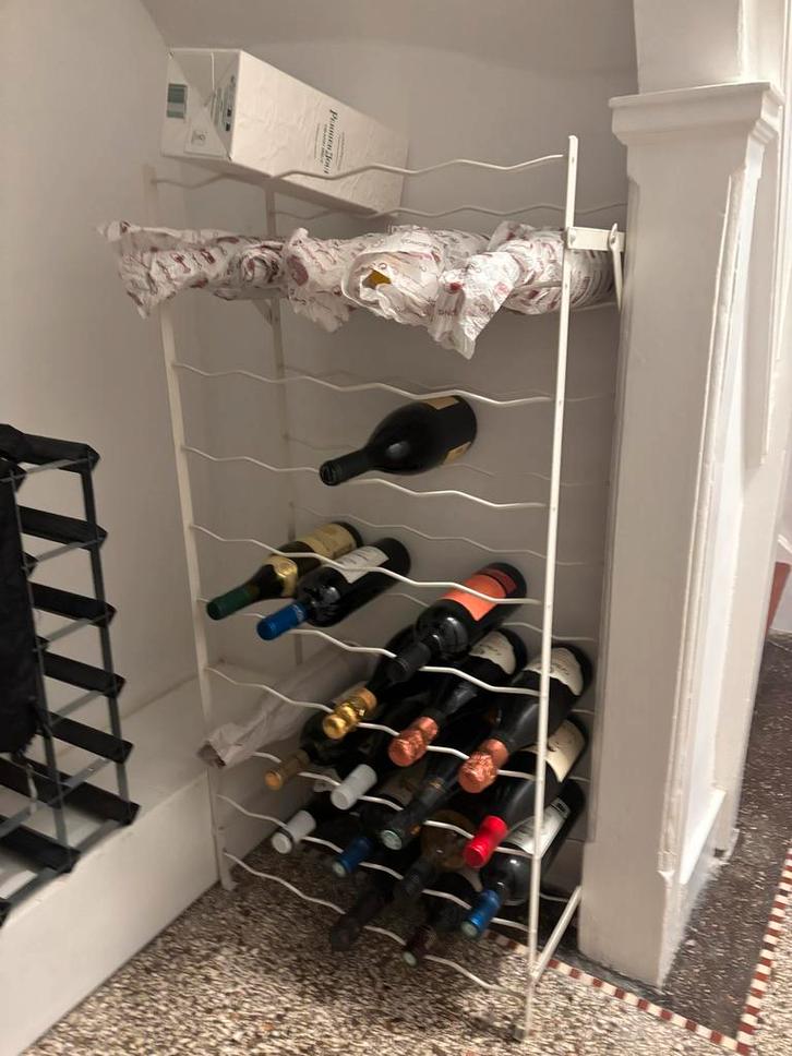 Wit Wijnrek - Stijlvol en Praktisch en groot, Huis en Inrichting, Woonaccessoires | Wijnrekken, Gebruikt, 75 cm of meer, Metaal