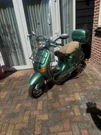 Vespa piaggio nuova 125, Fietsen en Brommers, Scooters | Vespa, Ophalen, Zo goed als nieuw