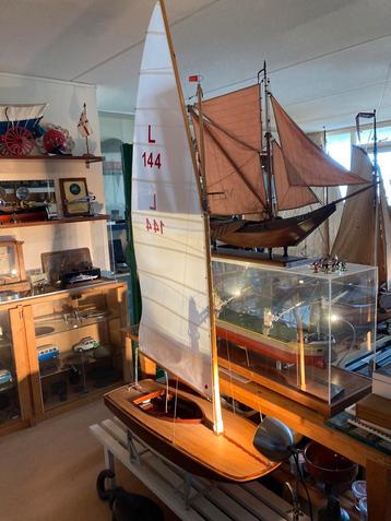 Scheepsmodel Zeilboot Lark RC beschikbaar voor biedingen