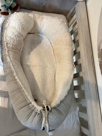 Babynestje beschikbaar voor biedingen