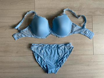 Marie Jo set, bh E80, broekje mt 40 in mooi licht blauw beschikbaar voor biedingen