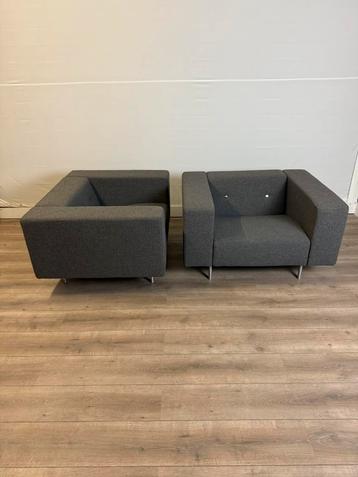 2x Moooi Bottoni fauteuil beschikbaar voor biedingen
