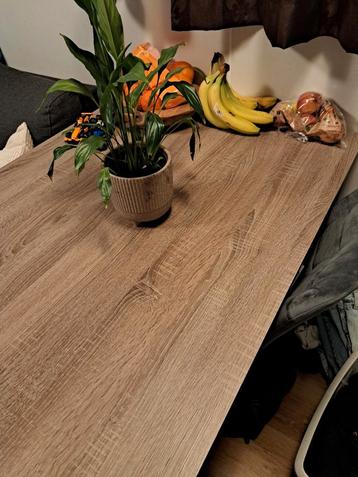 Rechthoekige eettafel (Leenbakker Sepp) beschikbaar voor biedingen