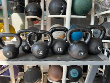 Gietijzeren kettlebells 6-16 lg kettlebell gewichten  beschikbaar voor biedingen