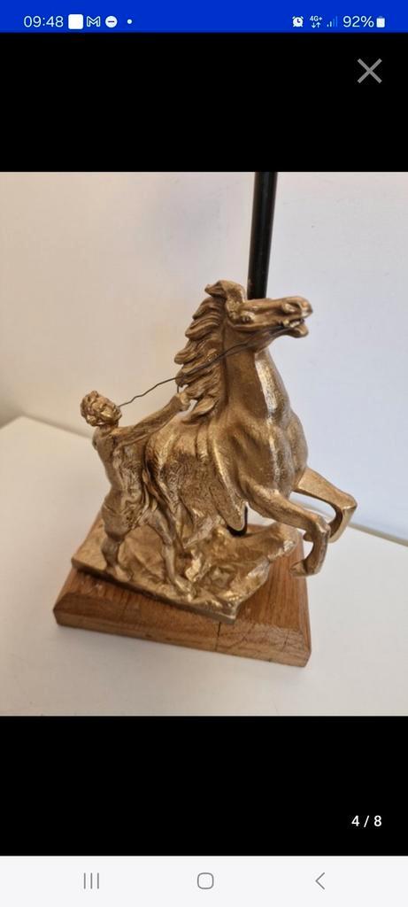 Tafellamp lamp paard glazen kap, metaal hout .paard sokkel, Huis en Inrichting, Lampen | Wandlampen, Zo goed als nieuw, Glas, Hout