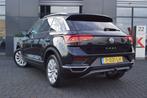 Volkswagen T-ROC 1.5 TSI DSG Sport 150pk / Trekhaak / Navi /, 4 cilinders, Zwart, Bedrijf, USB