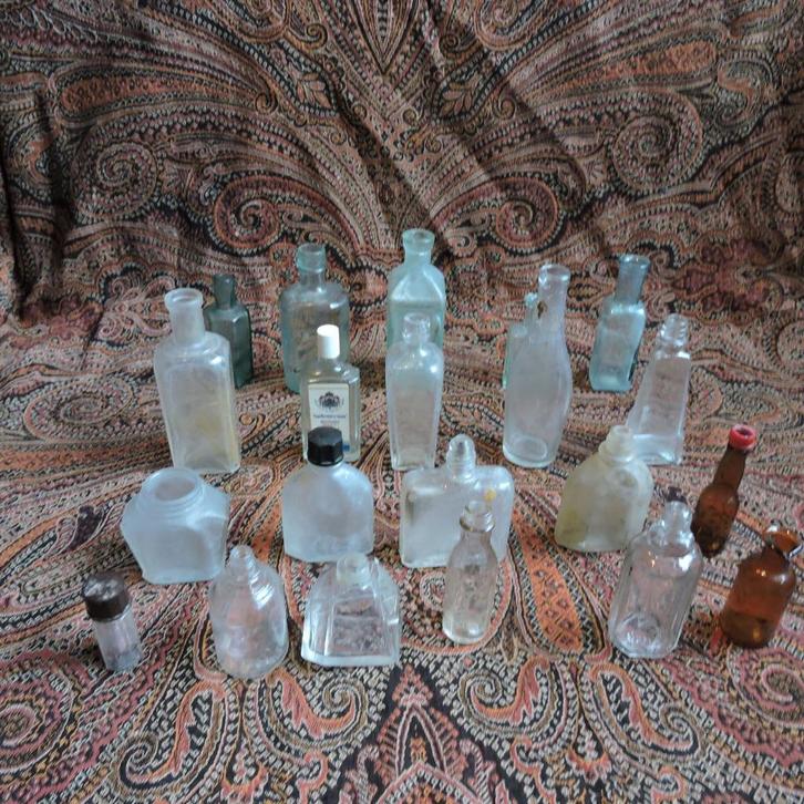 Oude glas bodemvondst antiek glazen vintage flessen brocant, Antiek en Kunst, Antiek | Glas en Kristal, Ophalen of Verzenden