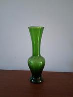 Klein groen vaasje met lange hals, Ophalen of Verzenden
