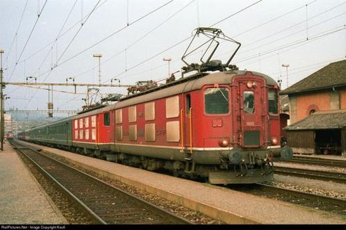 HAG 237 Zwitserse oldtimer loc Re 4/4 SBB ovp Marklin, Hobby en Vrije tijd, Modeltreinen | H0, Zo goed als nieuw, Locomotief, Wisselstroom