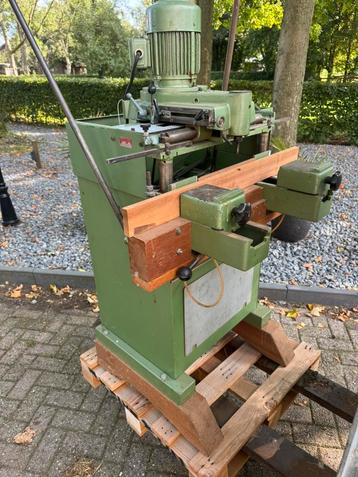 Rotox 151 freesmachine beschikbaar voor biedingen