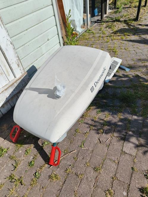 Dometic airco, goedwerkend, , camper, caravan, Auto diversen, Dakkoffers, Zo goed als nieuw, Ophalen