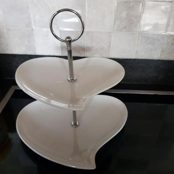 Bonbon etagère beschikbaar voor biedingen