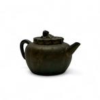 Yixing trekpot met bronsglazuur, Antiek en Kunst, Antiek | Keramiek en Aardewerk, Ophalen of Verzenden