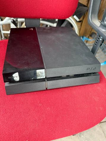 Playstation 4 zonder kabels beschikbaar voor biedingen