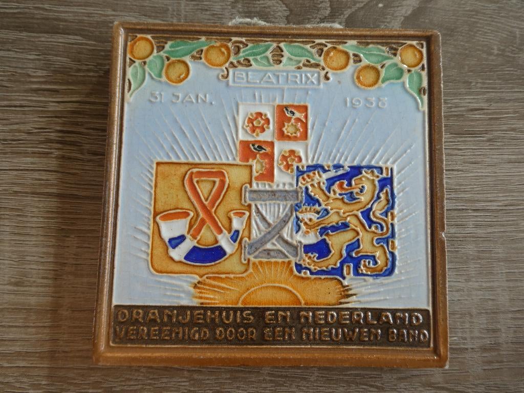 Wandtegel Beatrix 31 januari 1938, Ophalen of Verzenden, Zo goed als nieuw, Nederland, Overige typen