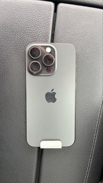 iPhone 15 Pro 1TB - Zo goed als nieuw! beschikbaar voor biedingen