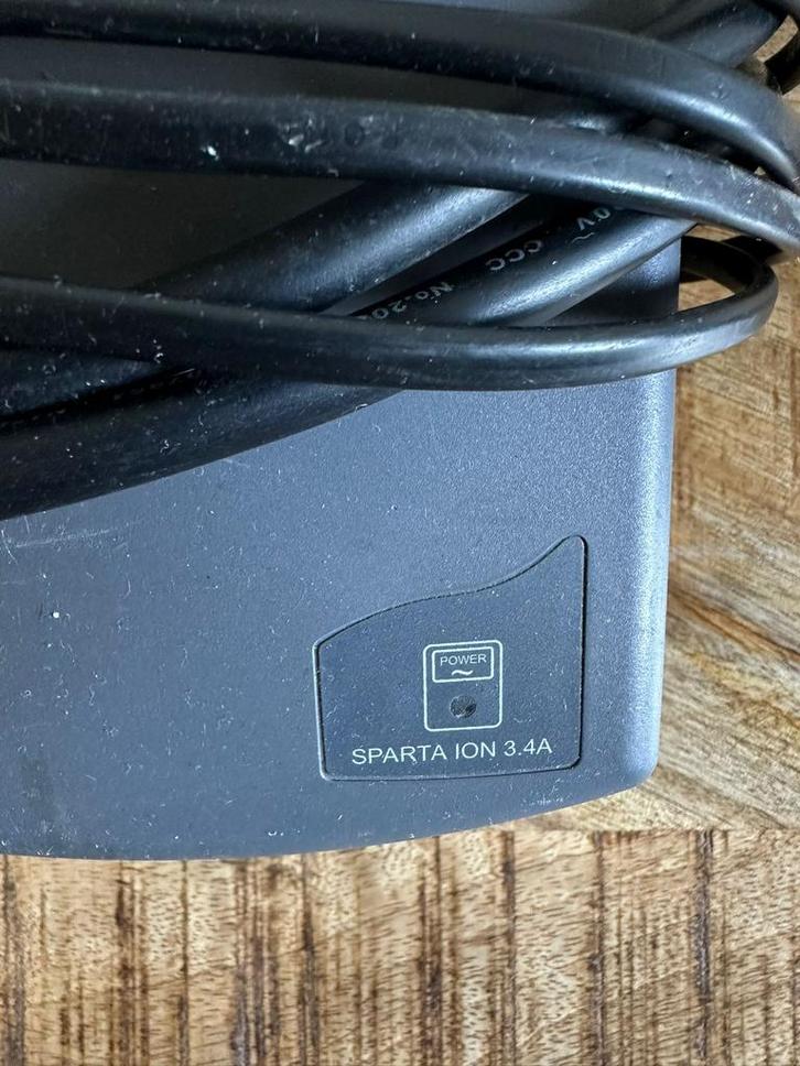 Originele Sparta ION 3,4A acculader – goede staat, Fietsen en Brommers, Fietsaccessoires | Fietsaccu's, Zo goed als nieuw, Ophalen of Verzenden
