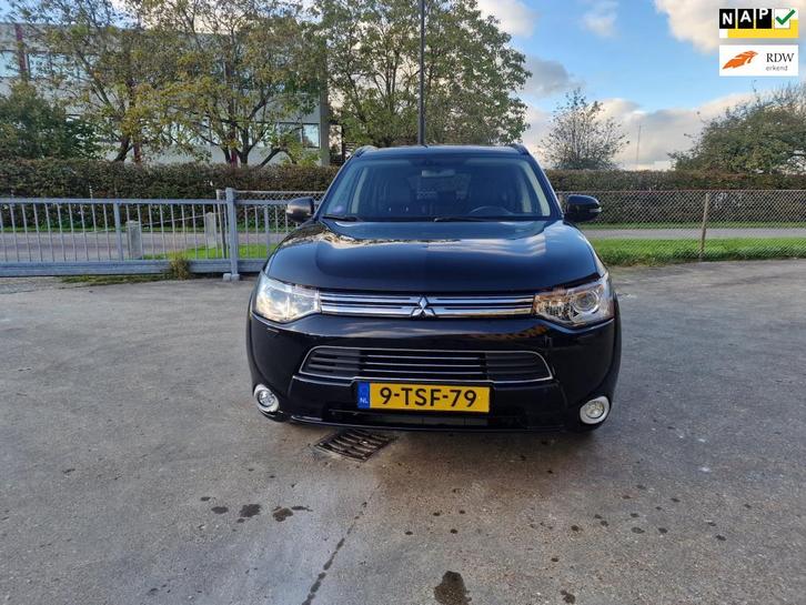 Mitsubishi Outlander 2.0 PHEV Instyle, Auto's, Mitsubishi, Bedrijf, Te koop, Outlander, 4x4, ABS, Achteruitrijcamera, Airbags