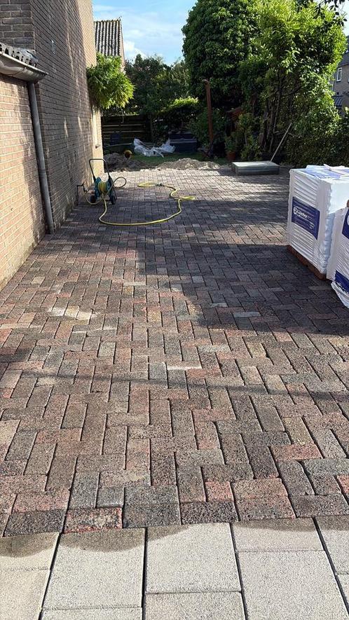 Gratis overschot beton klinkers rood zwart, Tuin en Terras, Tegels en Klinkers, Zo goed als nieuw, Klinkers, Beton, 10 m² of meer