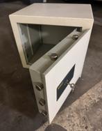 Goede veilige kluis en brandlast van LIPS, Ophalen, Brandkast