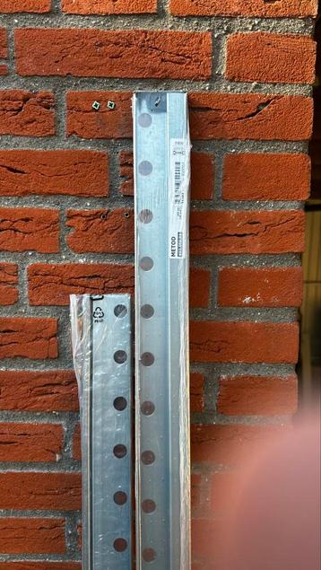 IKEA METOD Ophangrail, verzinkt, 200 cm beschikbaar voor biedingen