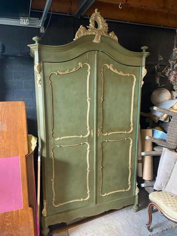 Mooie Kuifkast in Warme Kleuren H250 B 140 D 60 cm beschikbaar voor biedingen