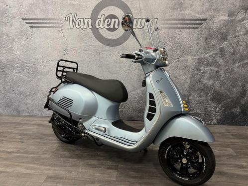 VESPA  GTS 300 HPE SUPERTECH (bj 2021), Motoren, Motoren | Piaggio, Scooter, 12 t/m 35 kW