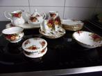 Royal Albert Country Rose servies / Kerstcadeau, Ophalen of Verzenden, Zo goed als nieuw, Porselein, Compleet servies